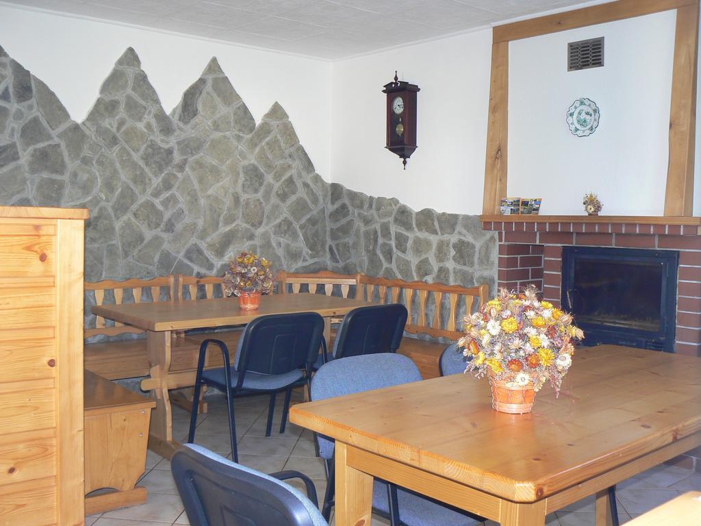 Guest House Pieninka Lesnica Exteriör bild