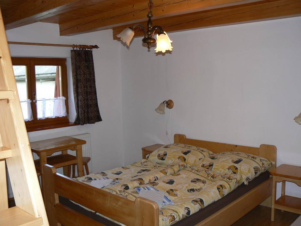 Guest House Pieninka Lesnica Exteriör bild